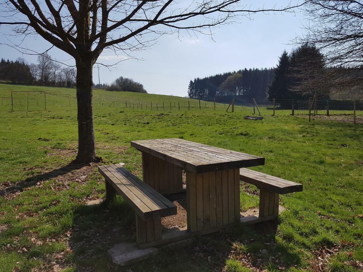 Gite Les Roseaux De Baillamont Villa Bagian luar foto